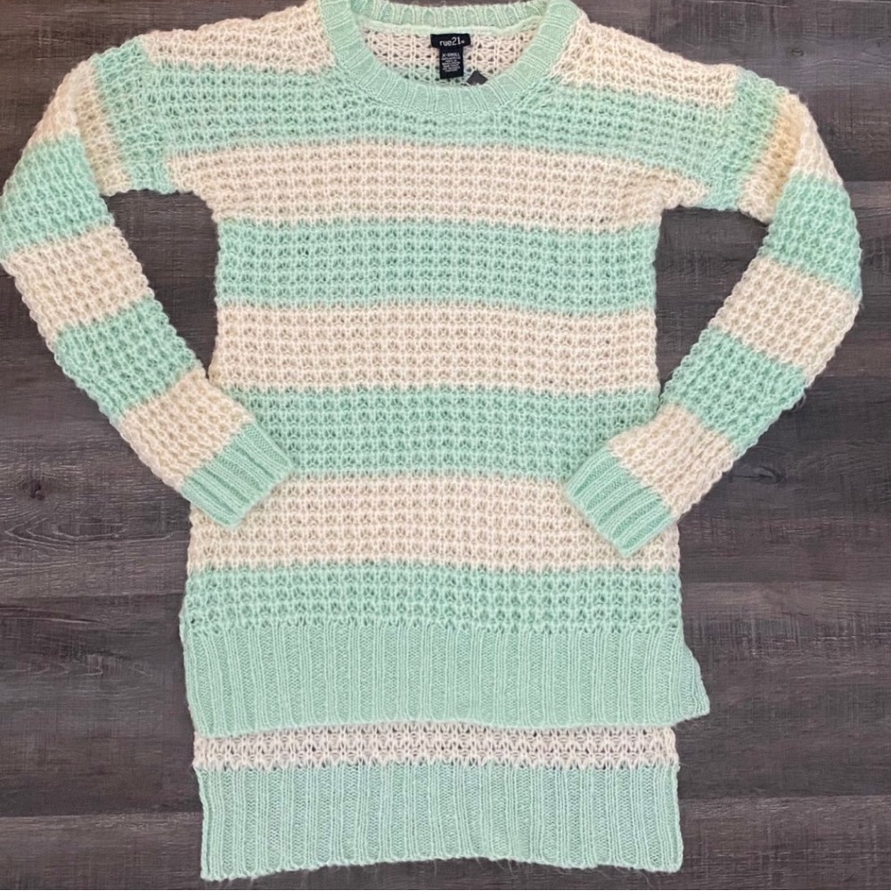 New Women’s Junior’s Size XS Mint & Cream Striped Chunky Waffle Knit Sweater